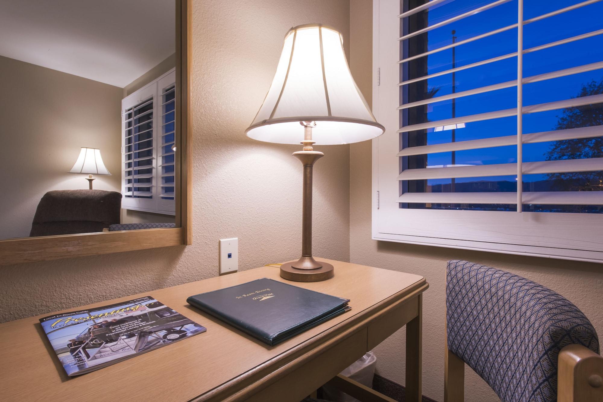 Grand Vista Hotel Simi Valley Bagian luar foto