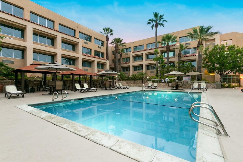 Grand Vista Hotel Simi Valley Bagian luar foto