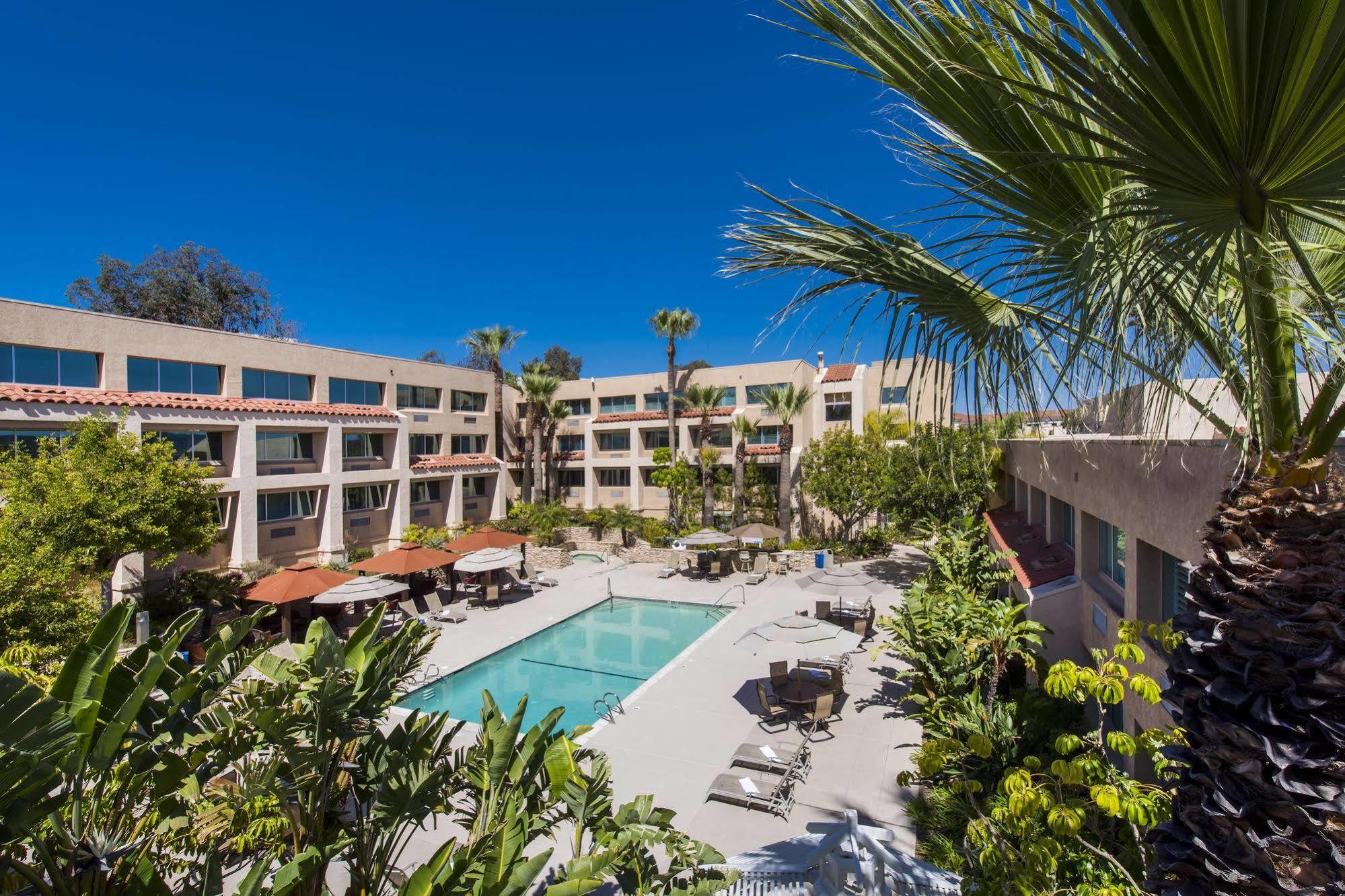 Grand Vista Hotel Simi Valley Bagian luar foto
